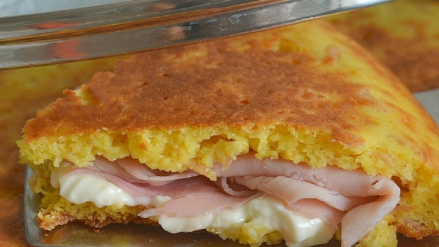 Torta salata di patate e prosciutto cotto - giallozafferano.it