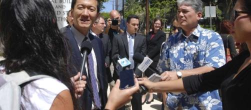 Judge in Hawaii extends order blocking Trump's travel ban - SFGate - sfgate.com