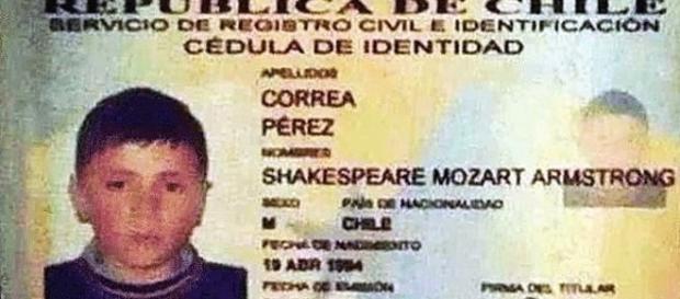 Alguns pais colocam nomes bizarros nos filhos. Alguns pais colocam nomes bizarros nos filhos.
