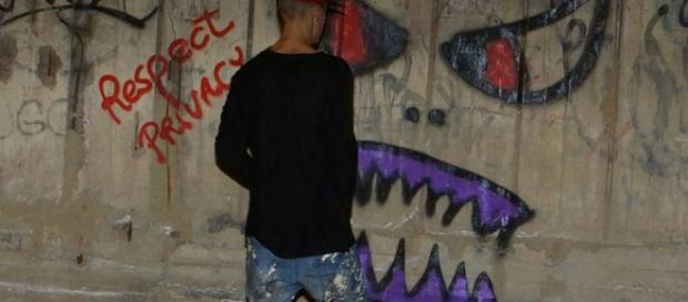 Justin Bieber provocou mais uma polêmica. Justin Bieber provocou mais uma polêmica.