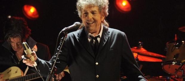Bob Dylan ha ricevuto il Nobel 2016 per la letteratura (lastampa.it) Bob Dylan ha ricevuto il Nobel 2016 per la letteratura (lastampa.it)