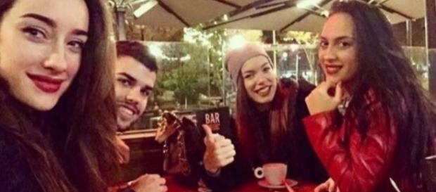 #GH17: ¡Meritxell y Laura contestan a Adara y estalla la guerra! #GH17: ¡Meritxell y Laura contestan a Adara y estalla la guerra!