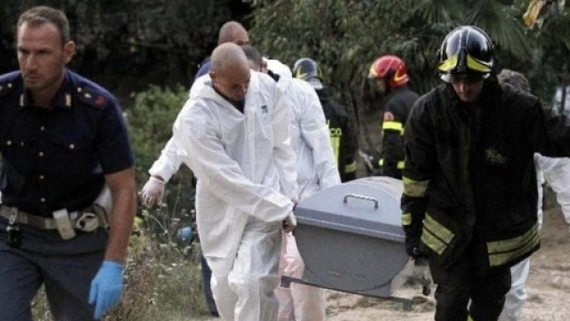 Calabria, ragazzo si toglie la vita in casa (foto di repertorio)