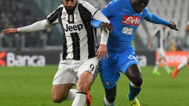 Gonzalo Higuain e Kalidou Koulibaly