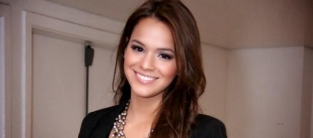 Bruna Marquezine fez a revelação em entrevista a Tata Werneck Bruna Marquezine fez a revelação em entrevista a Tata Werneck