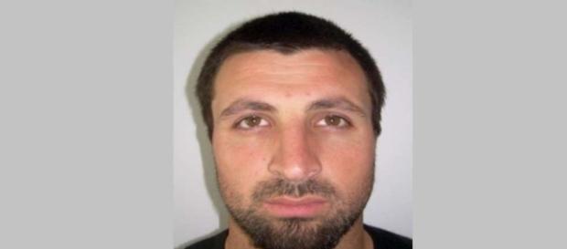 Jason Lopez, père et kidnappeur du petit Vicente disparu le 29 mars à Clermont-Ferrand Jason Lopez, père et kidnappeur du petit Vicente disparu le 29 mars à Clermont-Ferrand