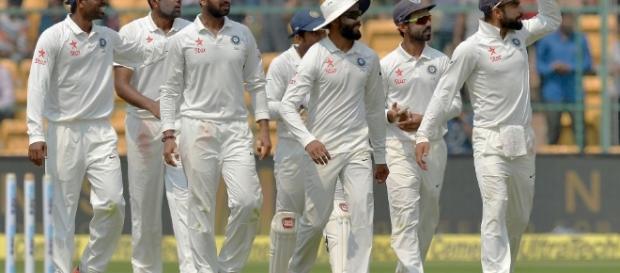 Kohli saluting Indian crowds | ESPN Cricinfo - espncricinfo.com Kohli saluting Indian crowds | ESPN Cricinfo - espncricinfo.com