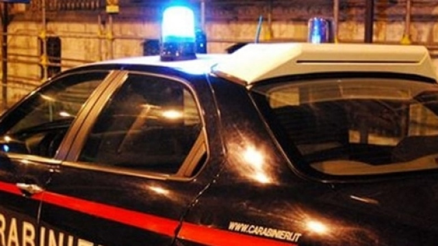 Carabinieri investiti da un'auto.