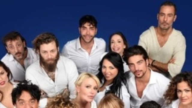 Isola dei Famosi, incidente per uno dei naufraghi