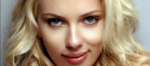 Scarlett Johansson to host 'Saturday Night Live' - News18 - news18.com