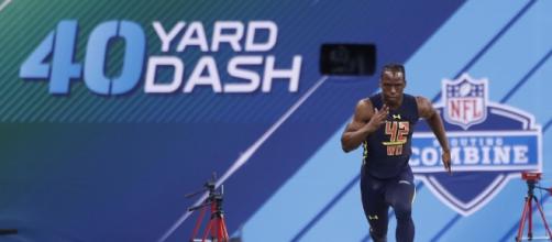 Watch John Ross burn to a new 40-yard-dash record at the NFL ... - usatoday.com