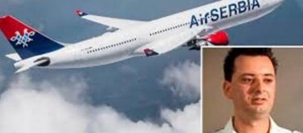 Jatkov nació a bordo de la aerolínea Jat Jugoslav Airlines actualmente AirSerbia Jatkov nació a bordo de la aerolínea Jat Jugoslav Airlines actualmente AirSerbia