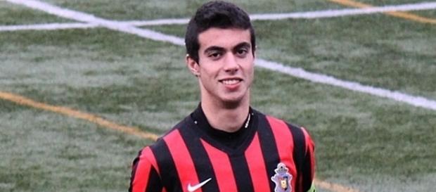 Leonardo Costa era uma dos capitães da equipa júnior do Vilanovense FC Leonardo Costa era uma dos capitães da equipa júnior do Vilanovense FC