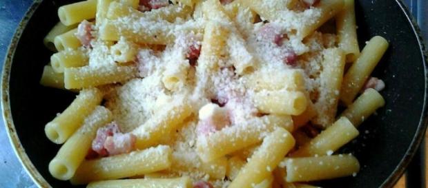 Non è una carbonara senza uovo! - ifood.it Non è una carbonara senza uovo! - ifood.it