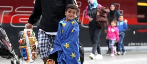 troppi rifugiati bloccati ancora alle frontiere. Tra loro molti bambini troppi rifugiati bloccati ancora alle frontiere. Tra loro molti bambini