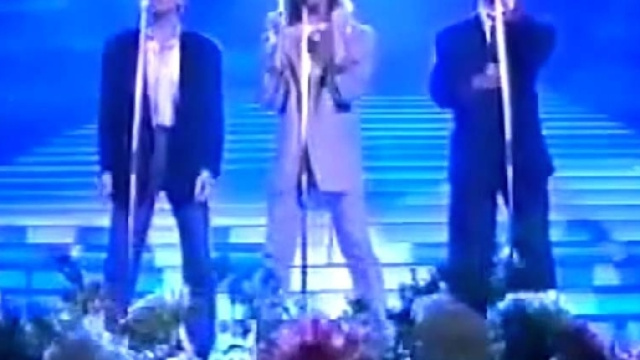 ♫ Morandi, Ruggeri, Tozzi ♪ Si Pu&ograve; Dare Di Pi&ugrave; (1987) ♫ Video ... - youtube.com