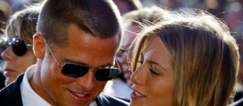 Brad Pitt et Jennifer Aniston se textent | Véronique Lauzon ... - lapresse.ca