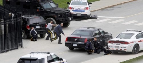 Canada sotto attacco: sparatoria in Parlamento e al Memorial War ... - repubblica.it