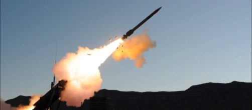 Quattro missili balistici sono stati lanciati dalla Corea del Nord nelle acque del Giappone