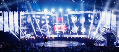 The iHeartRadio Music Awards 2017 edition arrive on Sunday night for viewers to enjoy. [Image via Blasting News image library/inquisitr.com]