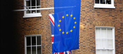UK faces 'nasty' battle over contributions to EU bureaucrats ... - politicshome.com