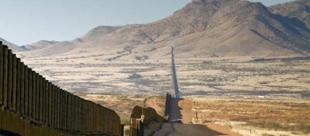 Trump says US funds spent on border wall would be repaid by Mexico - iran-daily.com Trump says US funds spent on border wall would be repaid by Mexico - iran-daily.com