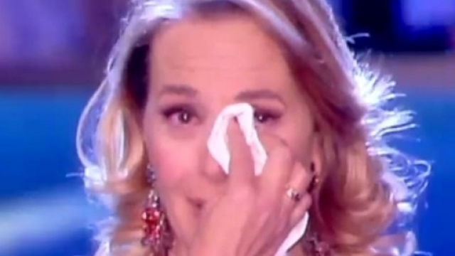 Barbara D'Urso denunciata: quello che ha fatto è grave - Voce di ... - vocedinapoli.it