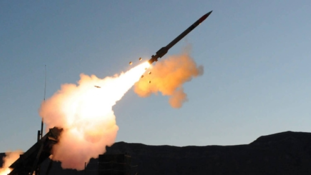 Quattro missili balistici sono stati lanciati dalla Corea del Nord nelle acque del Giappone