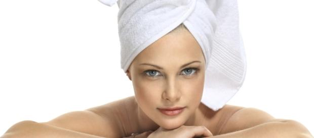 L'urine, la nouvelle tendance beauté improbable - aufeminin.com L'urine, la nouvelle tendance beauté improbable - aufeminin.com