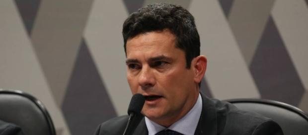 Sérgio Moro e advogado de Palocci discutem em audiência Sérgio Moro e advogado de Palocci discutem em audiência