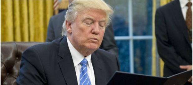 Trump quita apoyo a las ONG que promueven abortos. Trump quita apoyo a las ONG que promueven abortos.