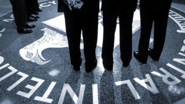I dispositivi che ognuno di noi porta con sé sono la principale banca dati della CIA