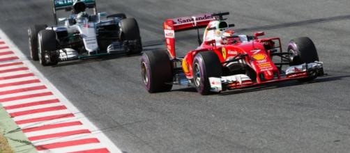 Test F1 Barcellona – La SF70H sembra in grado di minacciare lo strapotere Mercedes - motorionline.com