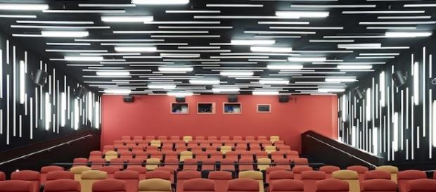 A Givors aussi des salles vides- newpeopleworld.com A Givors aussi des salles vides- newpeopleworld.com