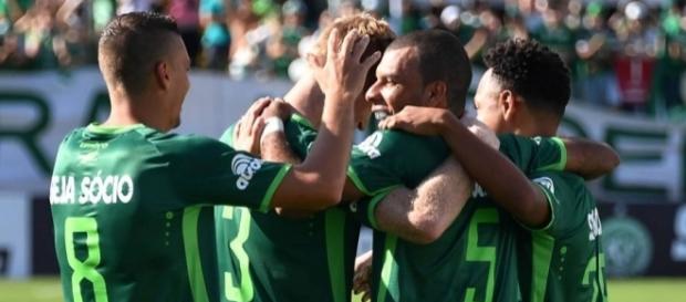 Chape estreia na Libertadores contra o Zulia Chape estreia na Libertadores contra o Zulia