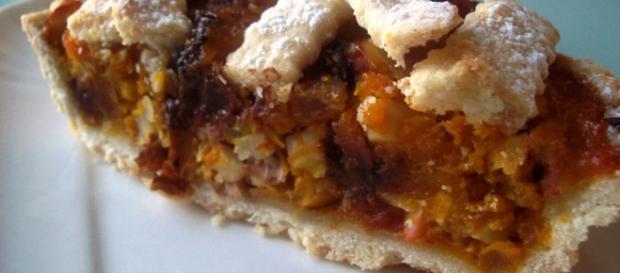 Crostata di zucca, amaretti e frutta secca Crostata di zucca, amaretti e frutta secca