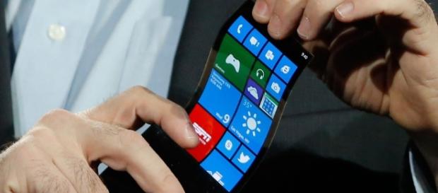 Samsung to Unveil Foldable Display for the Galaxy X | BallerStatus.com - ballerstatus.com Samsung to Unveil Foldable Display for the Galaxy X | BallerStatus.com - ballerstatus.com