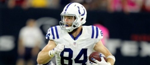 Colts Free Agency: Who to keep and who to let go - horseshoeheroes.com