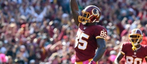 Vernon Davis is coming back to D.C on a three year deal - fansided.com
