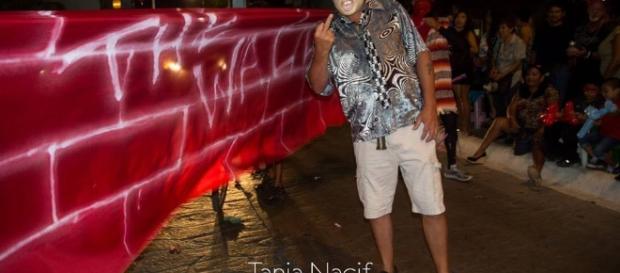 Trump impersonator delights crowds at Mexico Carnivale Trump impersonator delights crowds at Mexico Carnivale