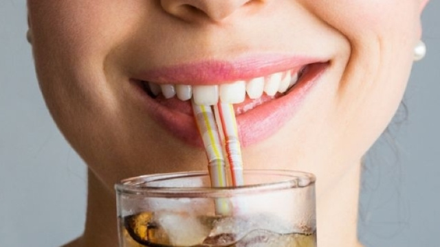 Coca Cola ed energy drink danneggiano i denti