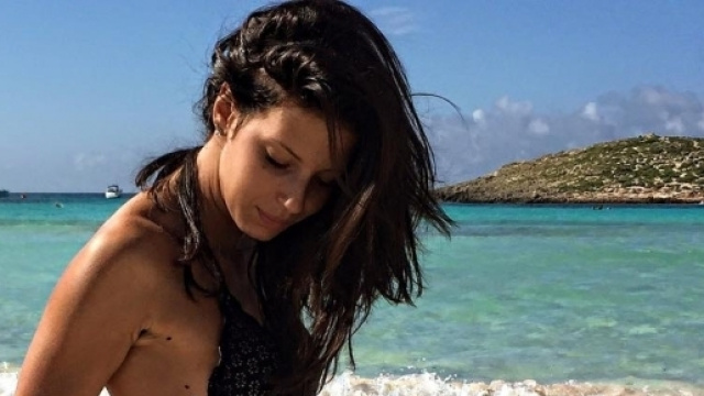 Giulia Calcaterra abbandona l'Isola dei Famosi