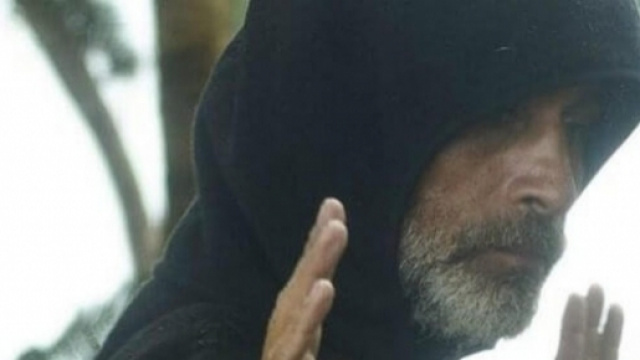 Raz Degan sotto accusa all'isola