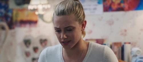 Will Betty Cooper choose Jughead Jones over Archie Andrews in "Riverdale?" (via YouTube - Riverdale)