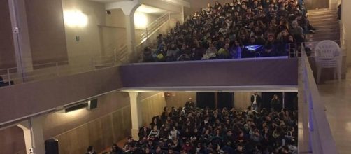 Pienone al Supercinema stabiese di Corso Vittorio Emanuele