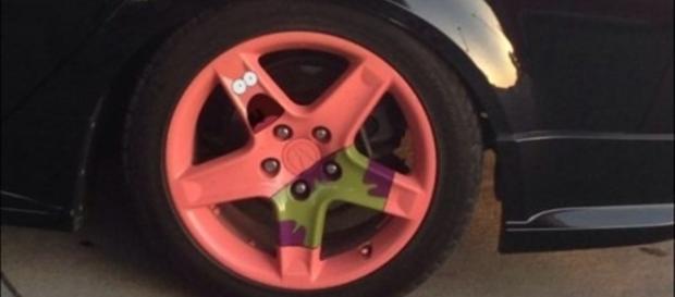5 pessoas que decoraram seus carros de uma forma bem criativa 5 pessoas que decoraram seus carros de uma forma bem criativa