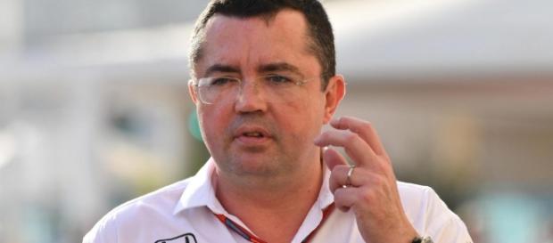 Eric Boullier en el pit wall, durante los test de pretemporada 2017 Eric Boullier en el pit wall, durante los test de pretemporada 2017
