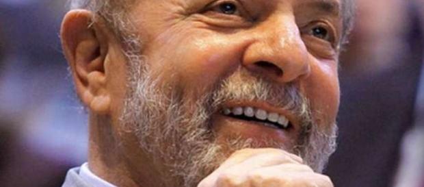 Lula quer sentar na frente de Sérgio já como pré-candidato Lula quer sentar na frente de Sérgio já como pré-candidato