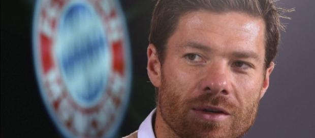 Xabi Alonso anunció su retirada del fútbol para el final de la presente temporada. Xabi Alonso anunció su retirada del fútbol para el final de la presente temporada.