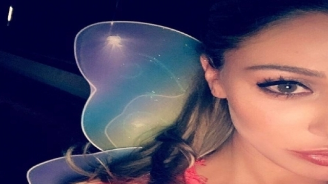 Gossip news: Il gesto pazzesco di Belen fa arrabbiare Stefano, ecco cos'ha fatto